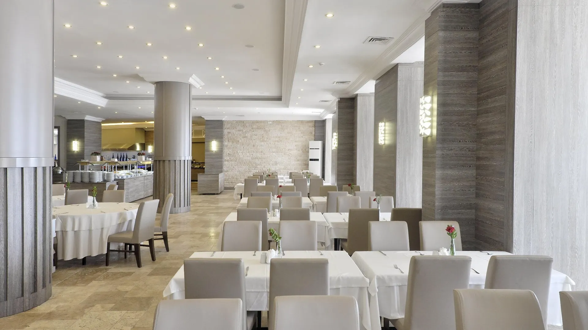 Alkoclar Adakule Hotel Kusadasi 5*,